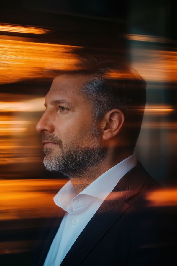 Corporate Senior Business Manager Executive Profile Photo Free Image