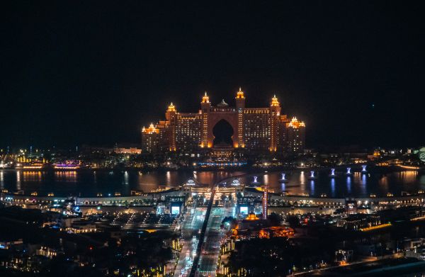 Hotel Atlantis on Top of the Palm in Dubai Free Photo